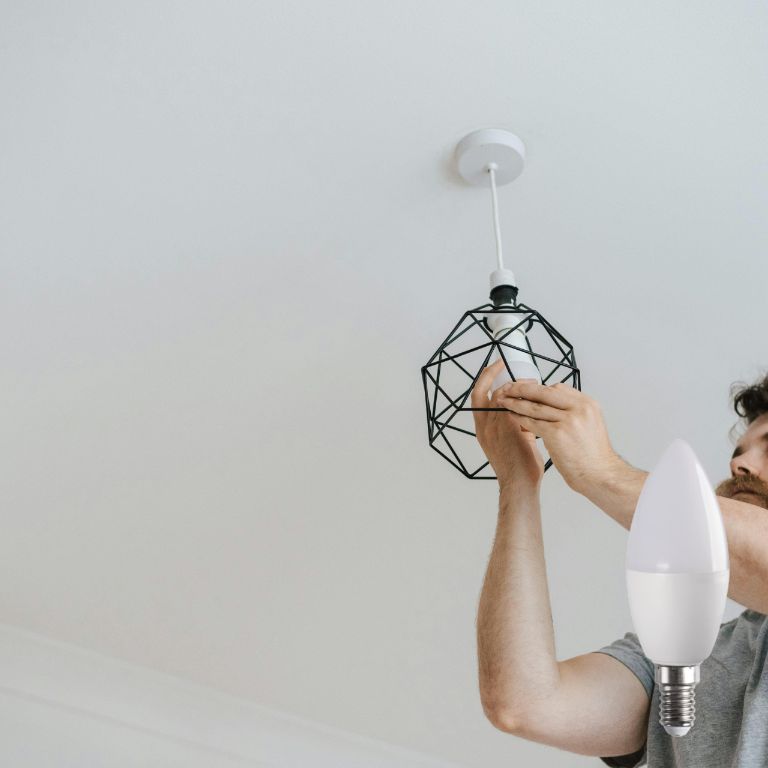 Żarówka LED Kanlux Smart C37 E14 4,9W RGB CCT 1 Szt