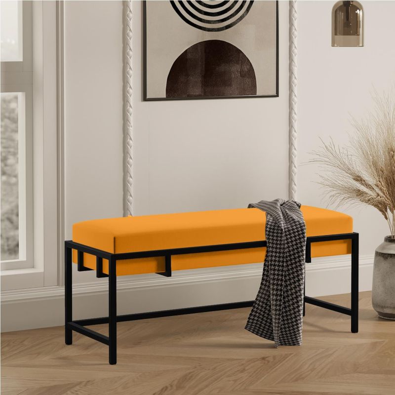Ławka tapicerowana Bettso Lamo 80 cm nowoczesna w tkaninie royal velvet na czarnym stelażu miodowy 1szt.