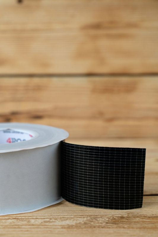 4ROOF Taśma do membrany dachowej na elewacje IZOTAPE MULTI PRO black 60mm x 25mb x 2 rolki - 50mb Zbrojona UV Uniwersalna 1kpl.