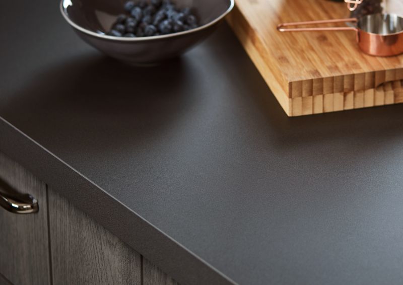 Blat laminowany GoodHome Berberis 3,8 x 62 x 300 cm super mat czarny