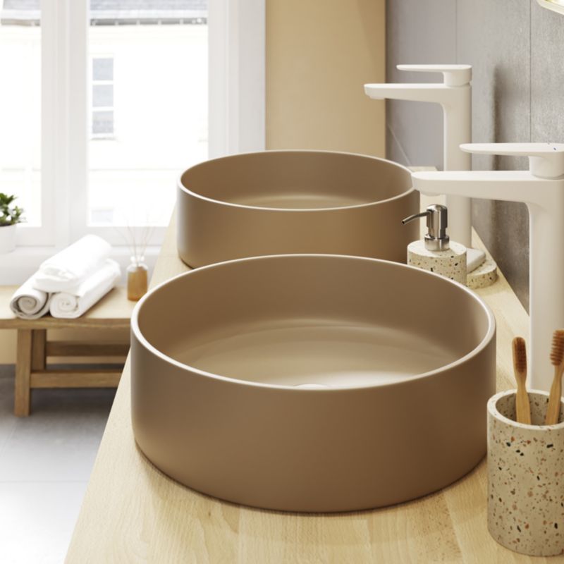 Blat łazienkowy GoodHome Hartland 120,5 cm lity dąb olejowany