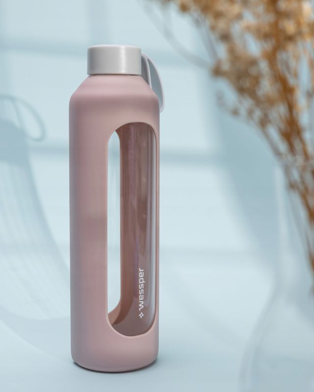 Butelka na wodę, Wessper B1, motywacyjna, z miarką, z etui silikonowym, szkło borokrzemowe, bidon, 1000ml, pudrowy róż, 1szt