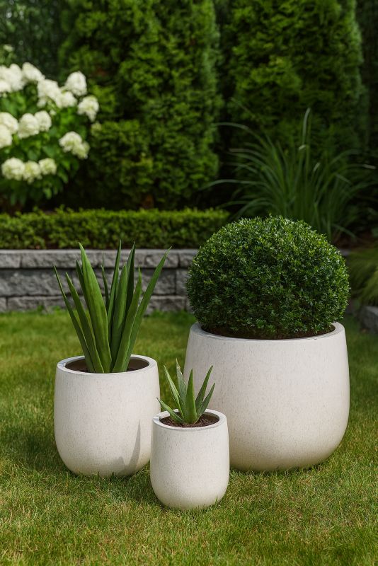 Donica Direct Home and Garden Mieres L 50 x 50 x 45 cm beżowy granit