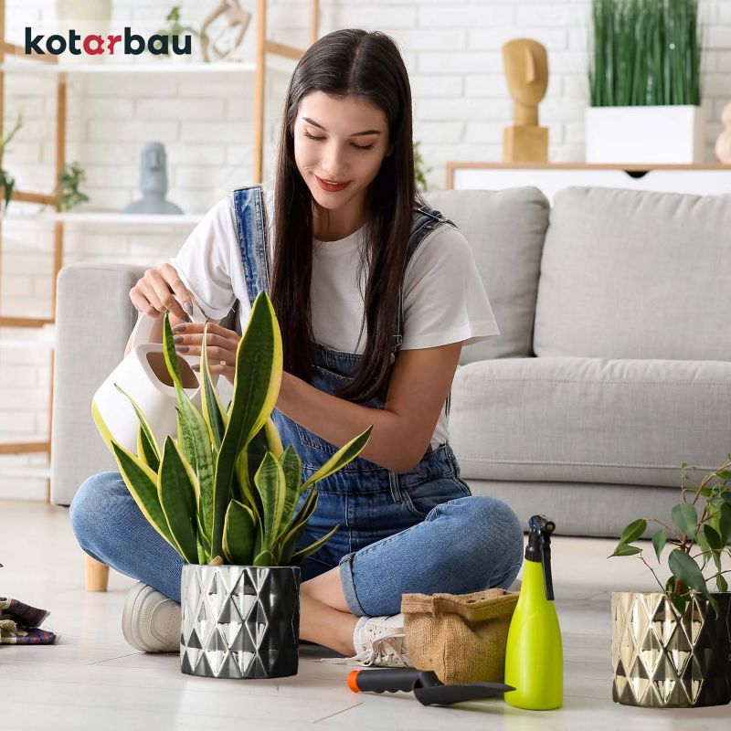 Doniczka ceramiczna KOTARBAU cylinder srebrna 12 cm 1 szt.