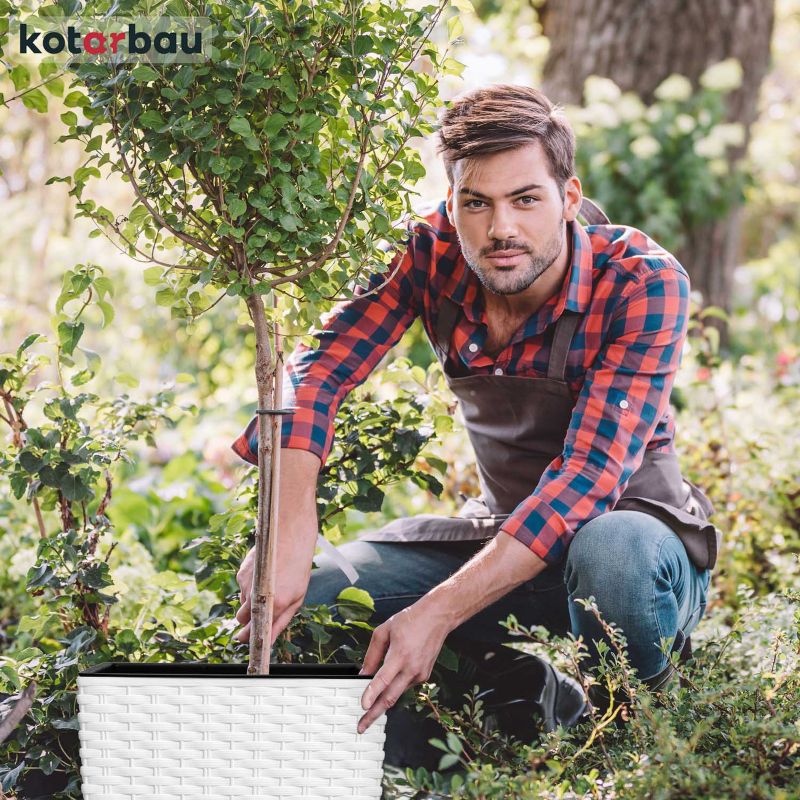 Doniczka ogrodowa KOTARBAU rattan z wkładem biała 40x40 cm 2 szt.