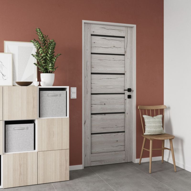 Drzwi pokojowe Fortia Toreno silver 80 prawe slim czarna szyba