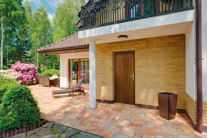 Drzwi zewnętrzne O.K.DOORS ARTEMIDA P55 90 prawe złoty dąb