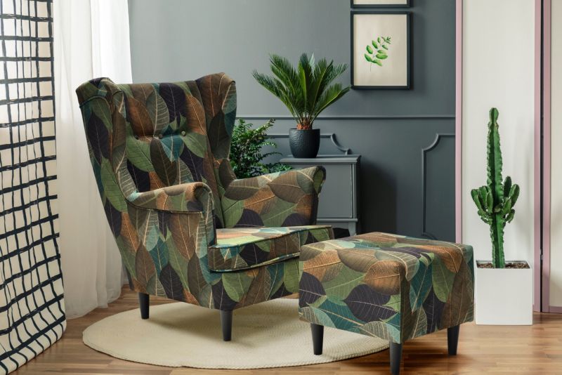 Fotel uszak do salonu z podnóżkiem Family Meble ARI PRINT tiger 1szt