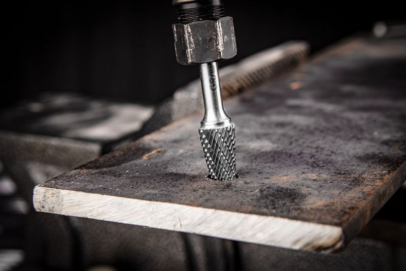 Frez do metalu GRAPHITE typ L (stożkowy), 12 x 30 mm, trzpień 6 x 45 mm 1 szt