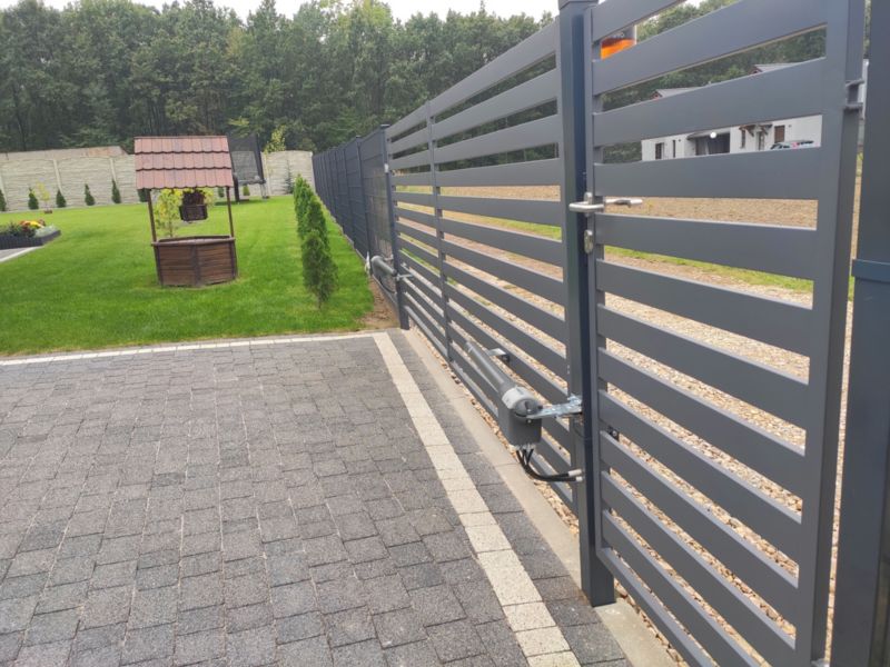Furtka Polbram Steel Group Lara 90 x 154 cm uniwersalna