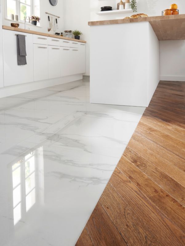 Gres Ultimate Marble GoodHome 59,5 x 59,5 cm white/grey polerowany 1,06 m2