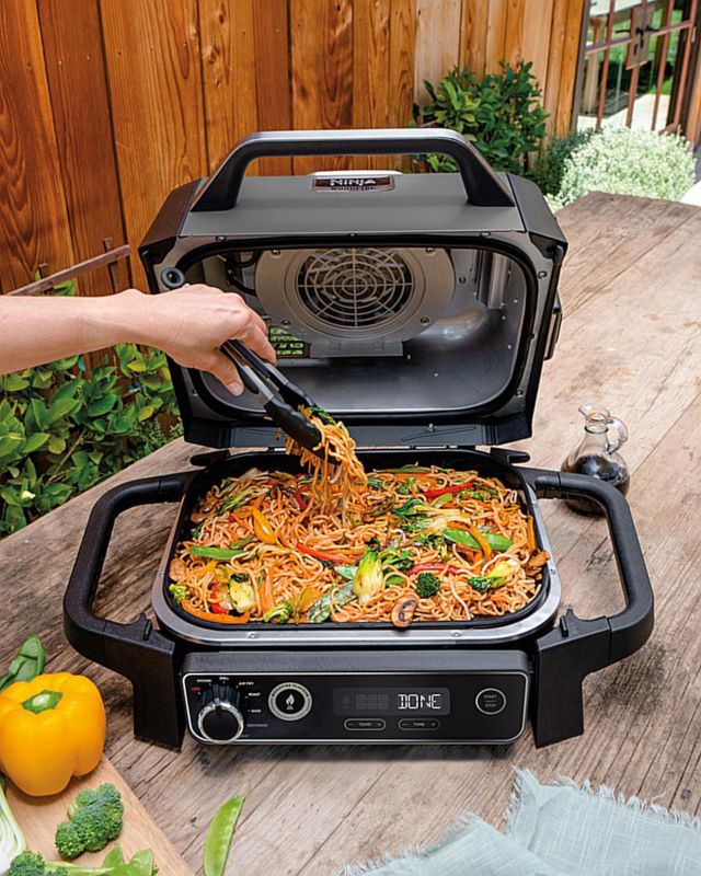 Grill elektryczny Ninja Woodfire OG701EU 1 szt
