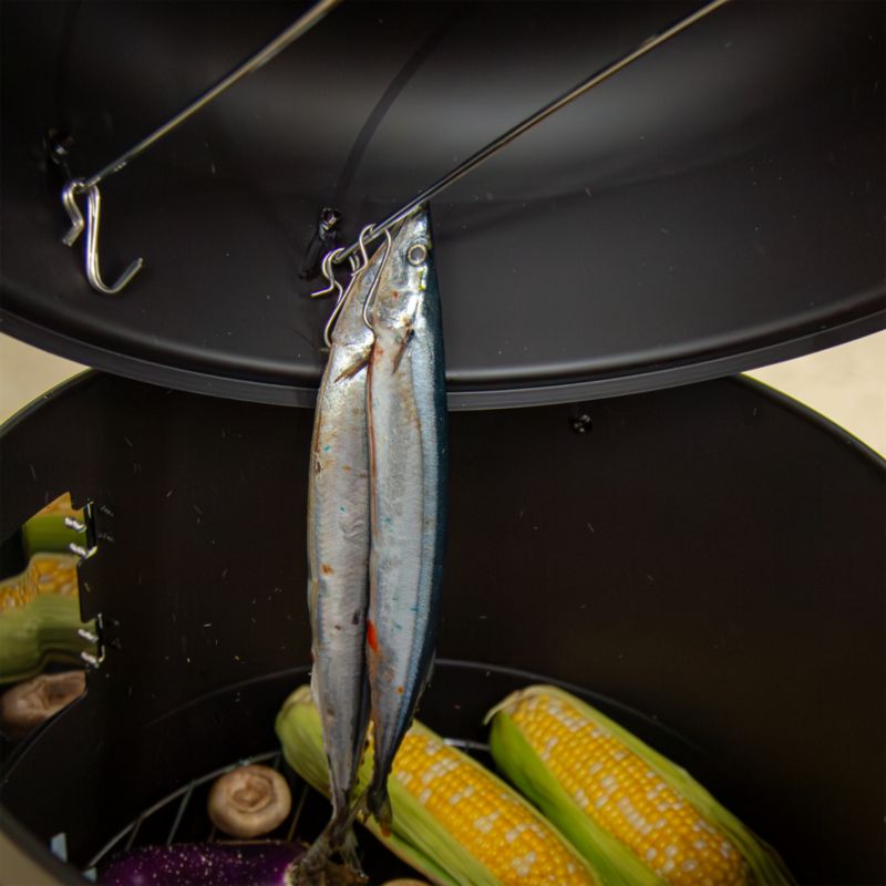 Grill węglowy z wędzarnią