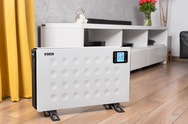 Grzejnik konwektorowy Noveen CH8000 LCD Smart White 2000 W biały 60x21x37,5 cm 1 szt.