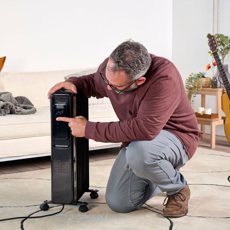 Grzejnik olejowy Black+Decker 2500W 3 poziomy grzania LED 11 elementów czarny 1 szt.