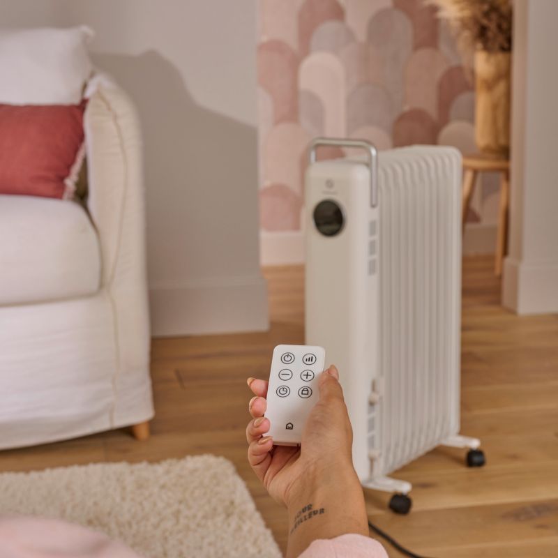 Grzejnik olejowy GoodHome retro 2500W biały