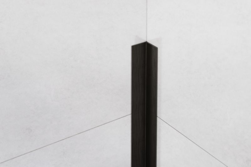Kątownik wykończeniowy wewnętrzny L Lambro czarny matowy 3cm x 3cm x 270cm 1 szt.