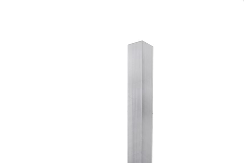 Kątownik wykończeniowy wewnętrzny L Lambro srebrny matowy 2cm x 2cm x 270cm 1 szt.