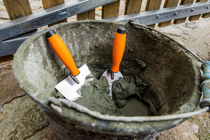 Kielnia sztukatorska NEO TOOLS podkówka, 80 mm, uchwyt dwumateriałowy 1 szt.