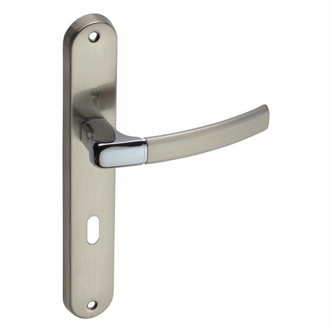 Klamka drzwiowa Gamet Carino 72 mm na klucz nikiel szczotkowany/chrom