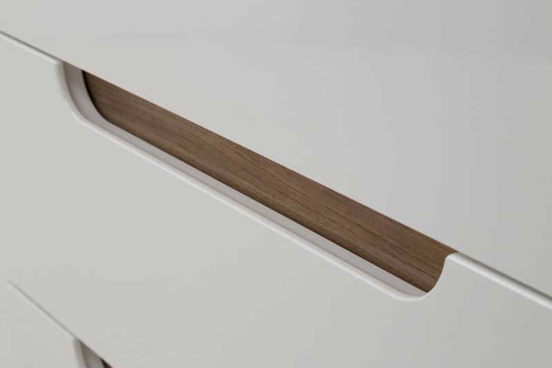 Komoda z szufladami Bettso Nodis 107 cm na wysokich nogach biały połysk 1szt.
