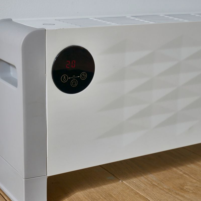Konwektor niski GoodHome Plinth 2200 W biały