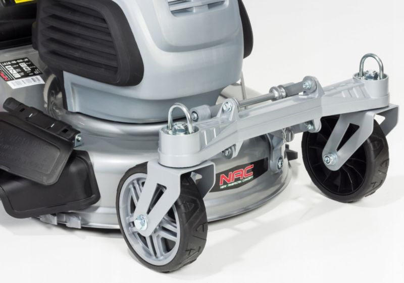 Kosiarka elektryczna NAC 46 cm indukcyjny 1800W kosz 50 l stalowa obudowa koła skrętne wyrzut mielenie centralna regulacja 1 szt.