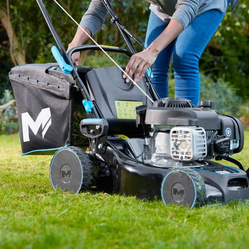 Kosiarka spalinowa z napędem Mac Allister B&S 300E 41 cm