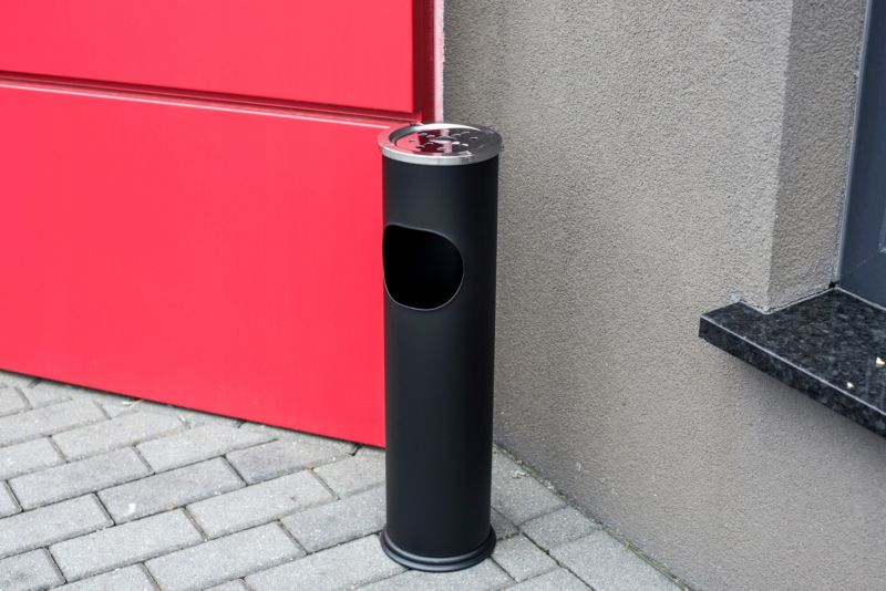 Koszopopielnica Metlex okrągła kosz na śmieci kubeł 10L czarna 1 szt.