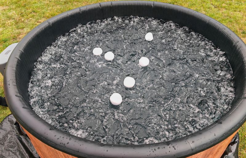 Kulki filtracyjne do basenu spa jacuzzi kule Coil absorpcyjne 8cm 4szt