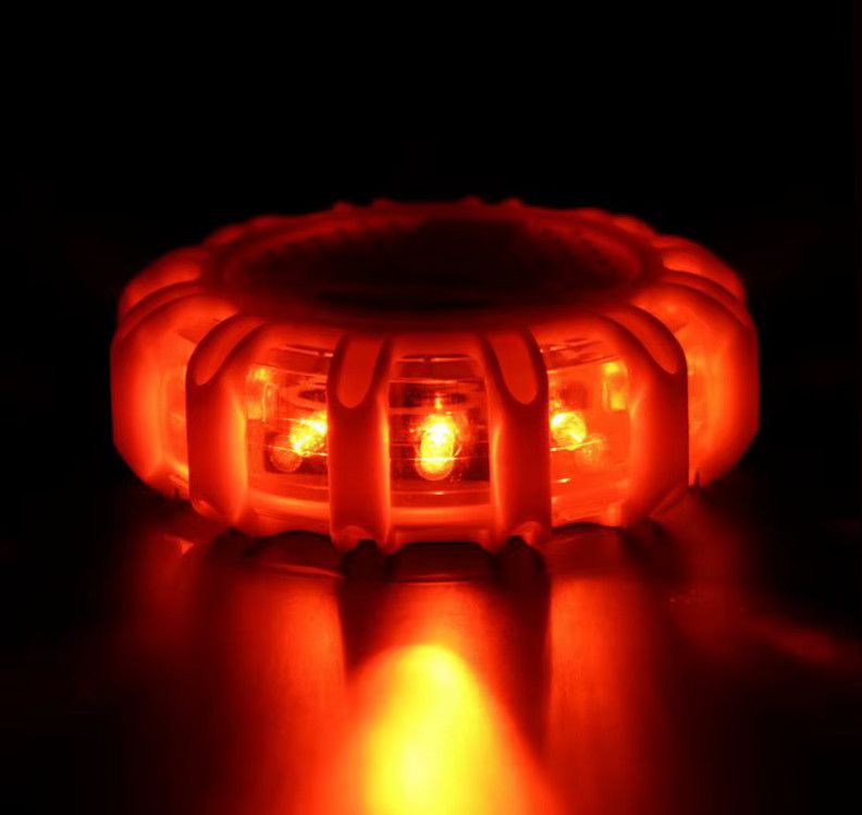 Lampa błyskowa Fixem ostrzegawcza typu flara LED USB Dysk kogut magnes 1szt