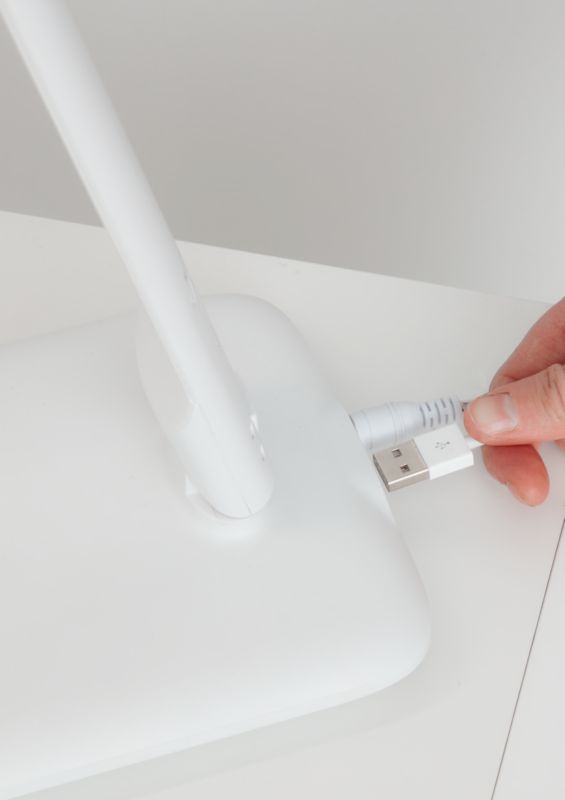 Lampa biurkowa LED GoodHome Conjola 600 biała