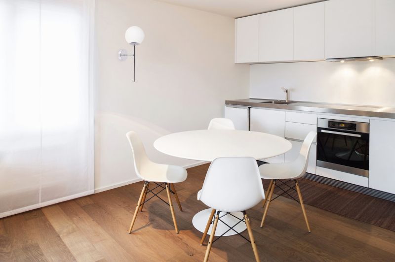 Lampa ścienna kinkiet Light Home LH Siena 1x E14 40W pionowy chrom klosz biały 1szt.