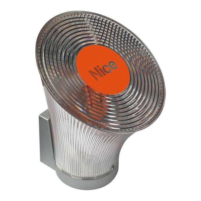 Lampa ostrzegawcza z anteną 10 x 10 x 15 cm