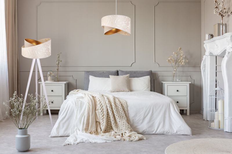 Lampa podłogowa trójnóg Light Home LH Werona Drewno 1x E27 60W kremowy/biały 1szt.