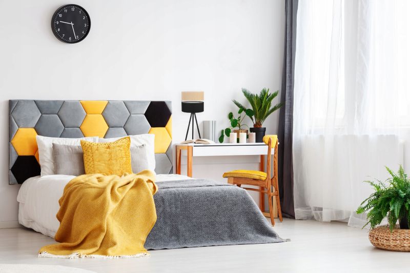Lampa stołowa nocna Light Home Juta Pago 1x E27 60W beż/czarny trójnóg 20cm 1szt.