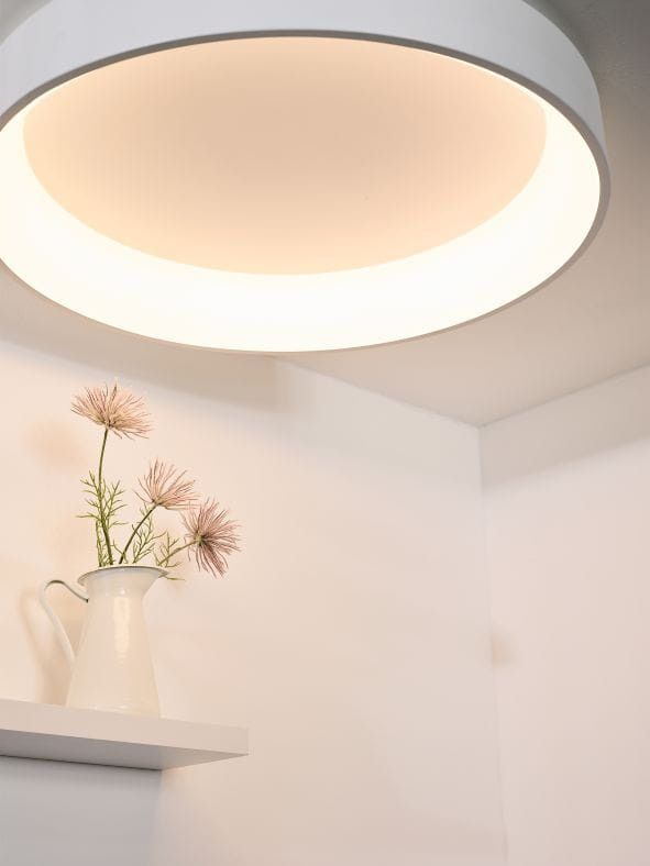 Lampa sufitowa Lucide Talowe 0677 biała szerokość 80 cm wbudowany LED 80W 1 szt.