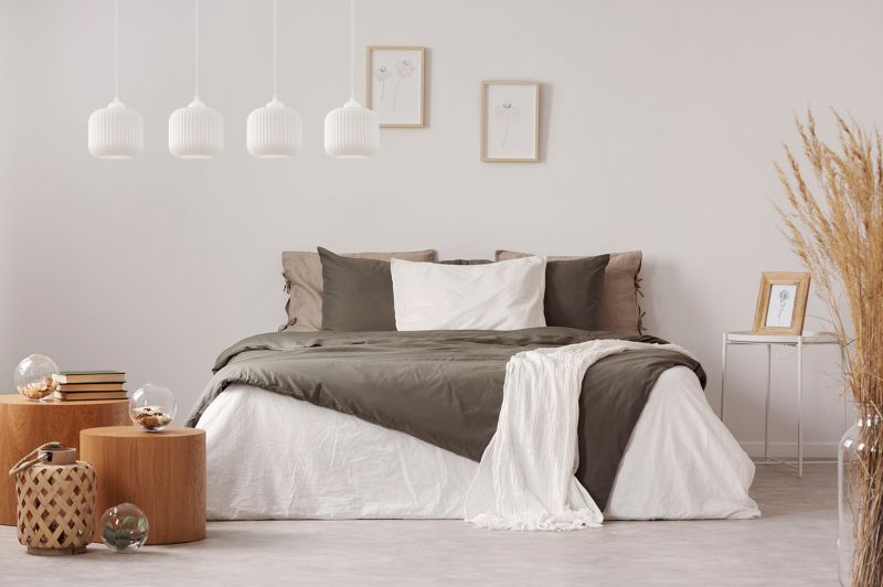 Lampa sufitowa wisząca Light Home LH Riffle Walec 4x E27 60W biały 1szt.