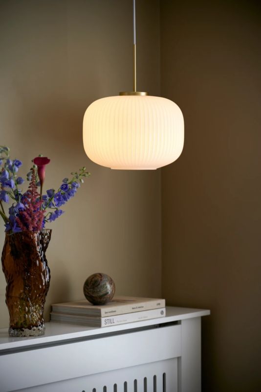 Lampa wisząca Nordlux Milford biały opal/mosiądz E27 40W IP20 metal/szkło 1 szt.