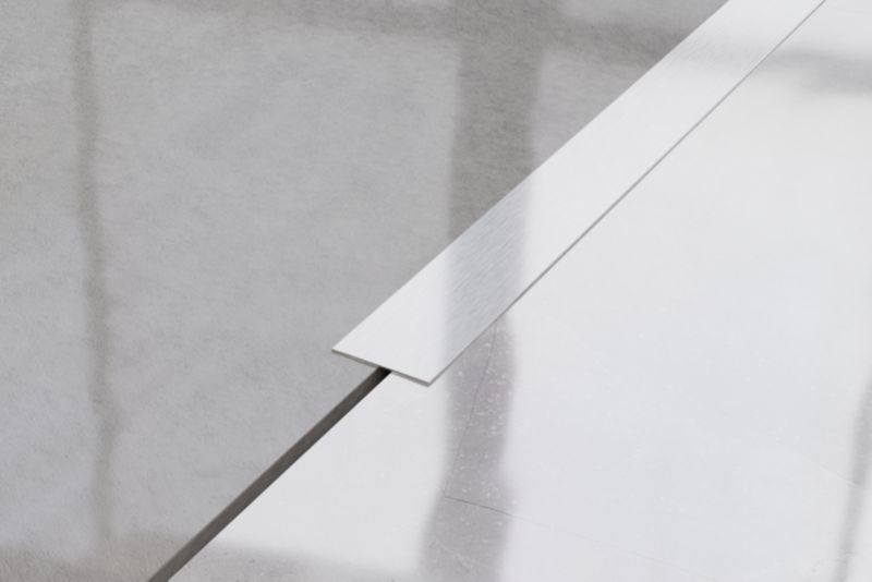 Listwa dekoracyjna Lambro I srebrny mat 2,8cm x 270cm 1 szt.