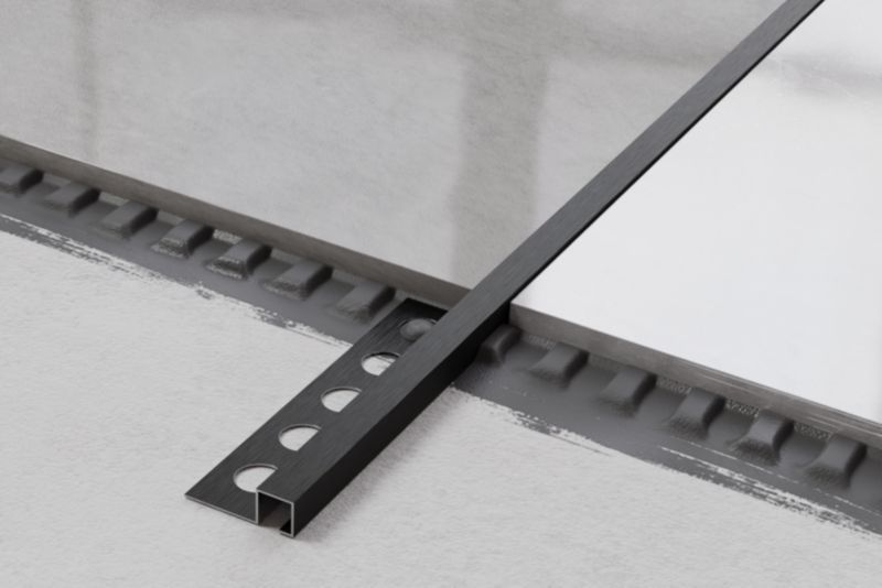 Listwa narożna glazurnicza Qs Lambro czarny mat 1cm x 270cm 1 szt.
