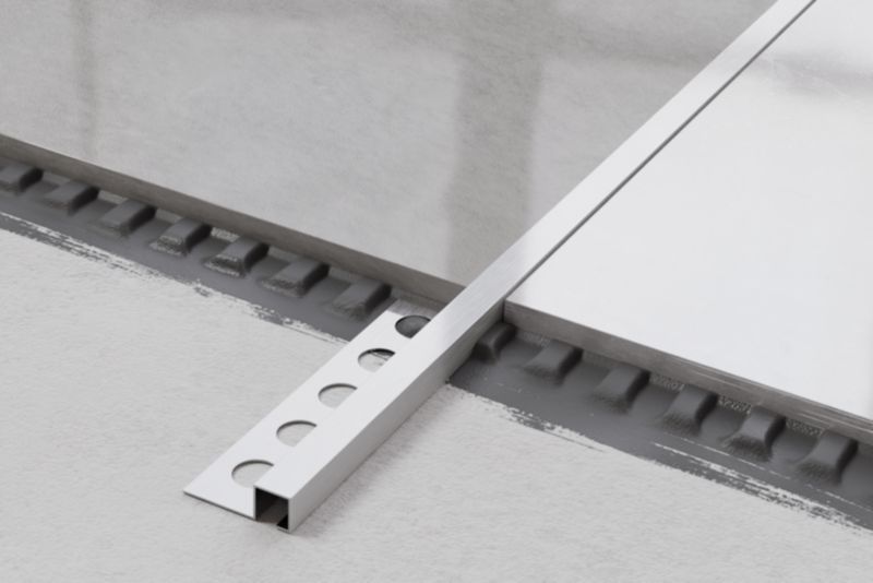Listwa narożna glazurnicza Qs Lambro srebrna matowa 1cm x 270cm 1 szt.