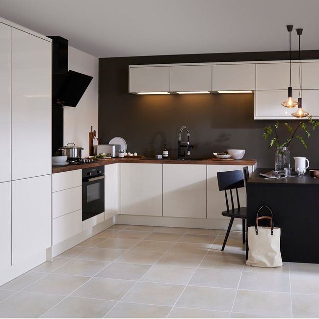 Listwa narożna do szafki wiszącej wysokiej GoodHome Stevia 89,5 x 5,9 cm kremowa połysk