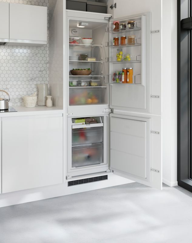 Lodówka do zabudowy GoodHome GH 70/30