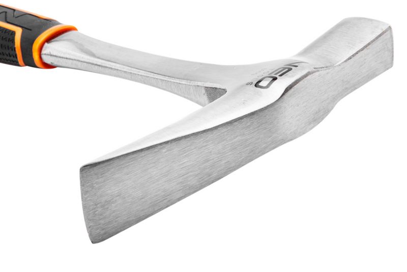 Młotek murarski NEO TOOLS 600 g szeroki monolityczna konstrukcja 1 szt.