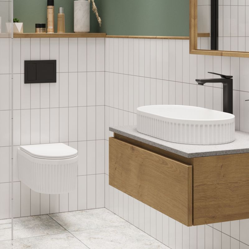 Miska WC podwieszana Invena Magic ryflowana z systemem cichego spłukiwania QFS i deską wolnoopadającą 1 szt.