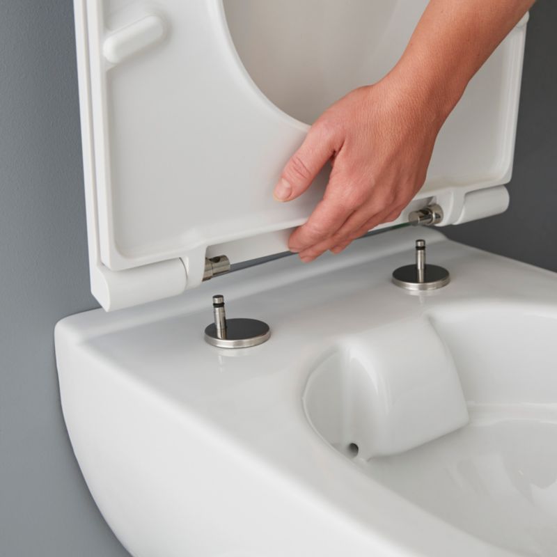 Miska WC wisząca GoodHome Cavally bezkołnierzowa z deską wolnoopadającą z duroplastu
