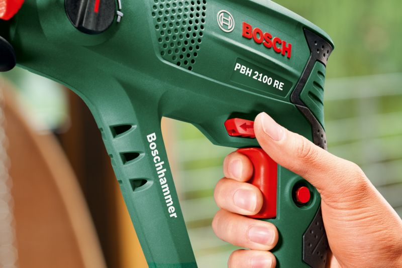 Młot udarowy Bosch PBH 2100 RE 550 W