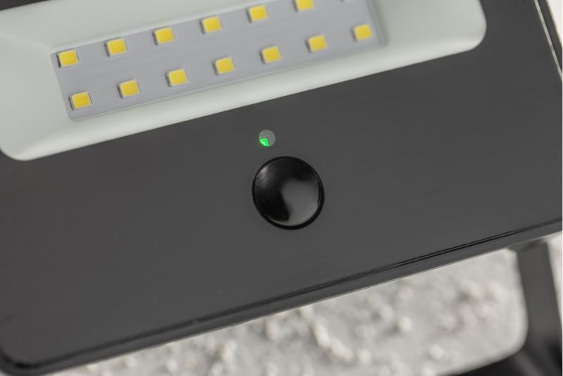 Naświetlacz GTV Lumos 10W 6400K czarny z czujnikiem ruchu IP65 1 szt.