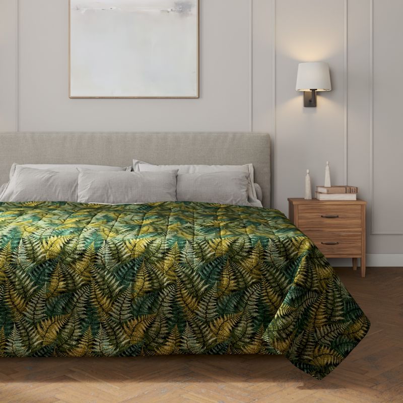 Narzuta pikowana w pasy Dekoria 130 x 210 cm zielone liście paproci 1 szt.